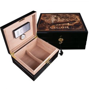 HUMIDOR DE MADERA COLOR NEGRO BRILLANTE PARA 50 PUROS CON LLAVE DISEÑO VINTAGE CIGAR