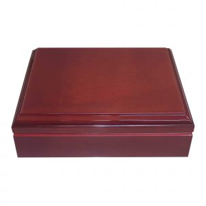 HUMIDOR JUNIOR PARA 24 PUROS EN COLOR CAOBA