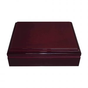 HUMIDOR JUNIOR PARA 24 PUROS EN COLOR CAOBA INGLESA