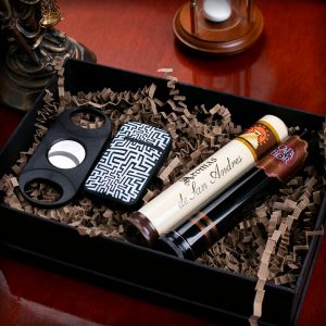 SET DE REGALO ENCENDEDOR ZENGAZ CON 2 PUROS EN TUBO DE LAUMINIO Y CORTAPUROS